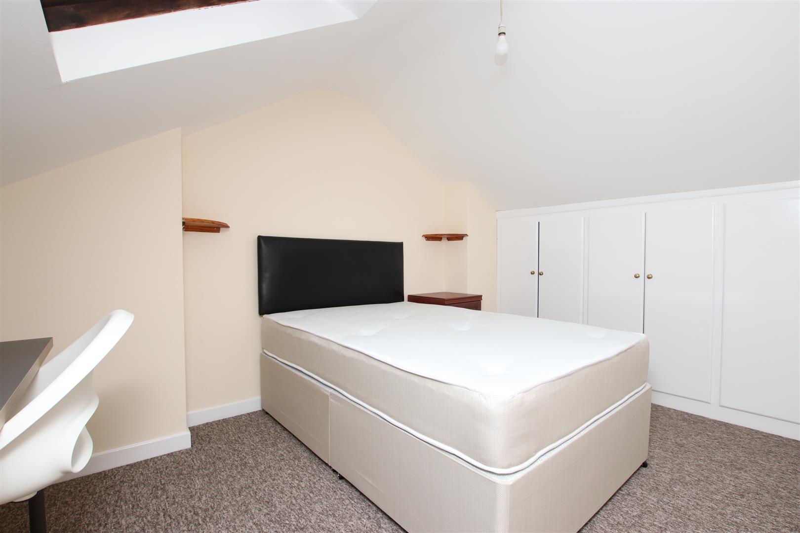 Newbridge Road, Bath, BA1